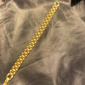 Gold plated 7” bracelet